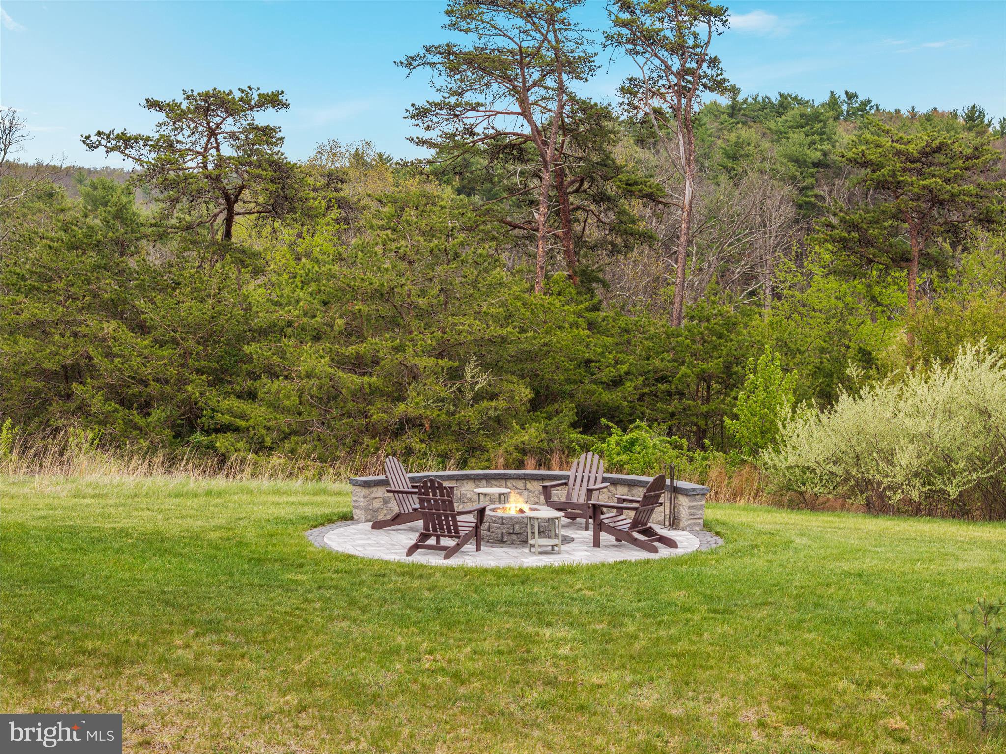 230 CONIFER LANE