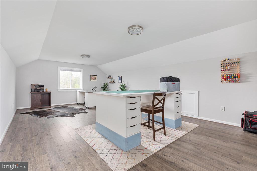 230 CONIFER LANE