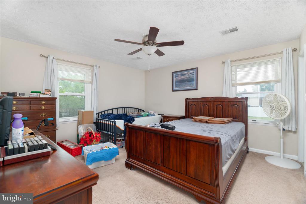 106 ESSEX CIRCLE