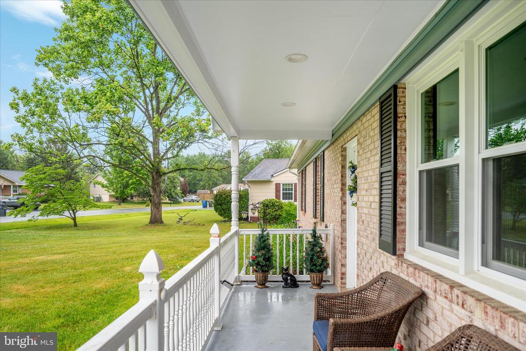 106 ESSEX CIRCLE