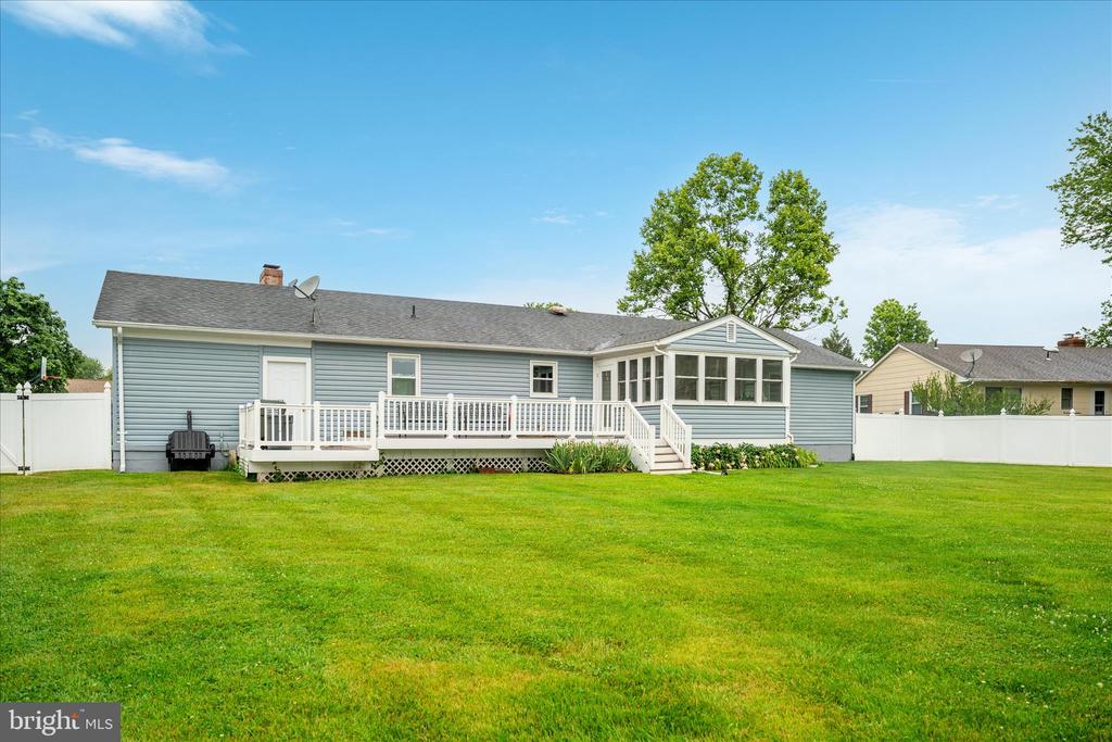 106 ESSEX CIRCLE