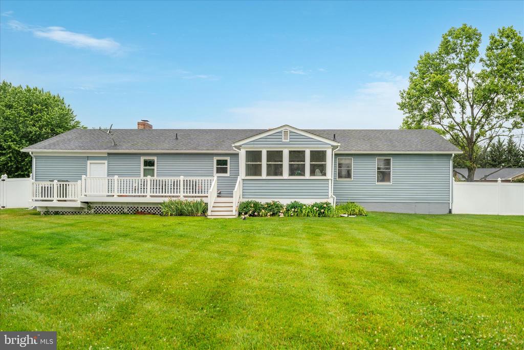 106 ESSEX CIRCLE