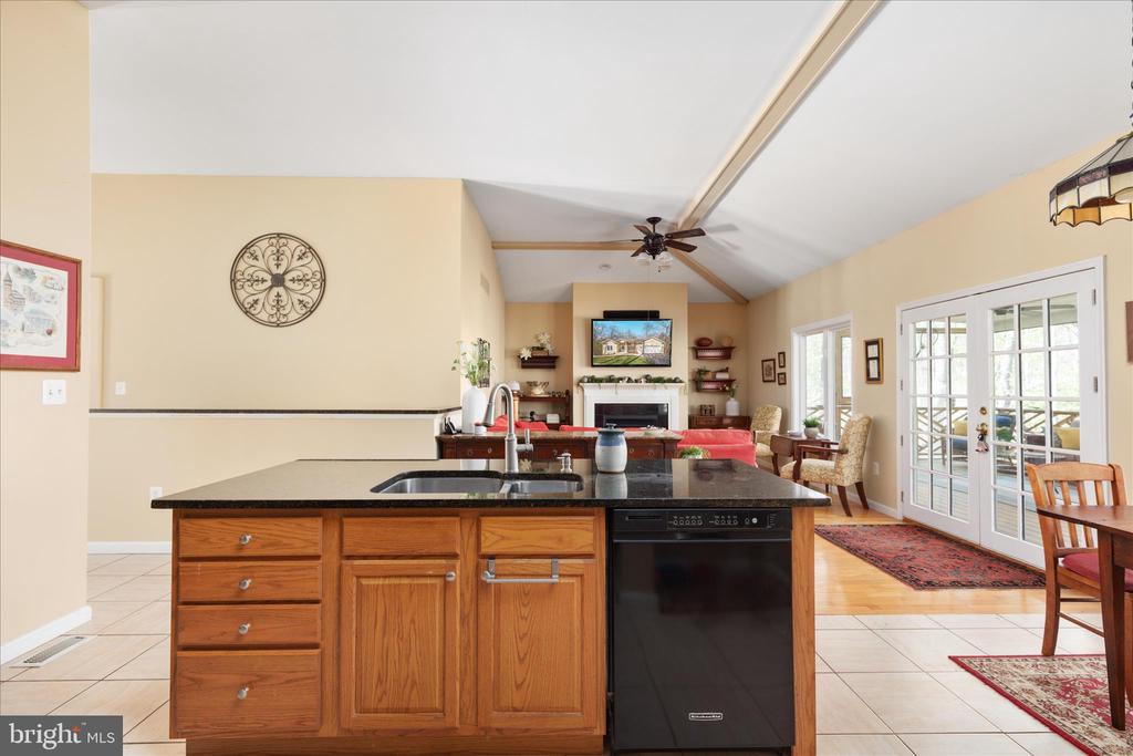 203 NORTHWOOD CIRCLE