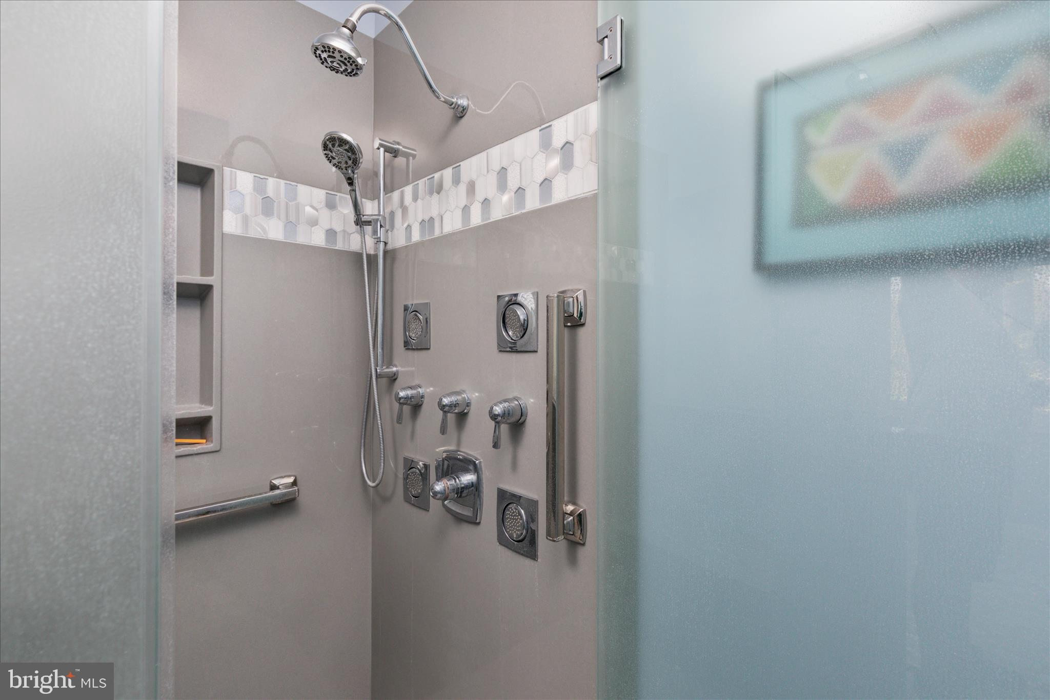 203 NORTHWOOD CIRCLE