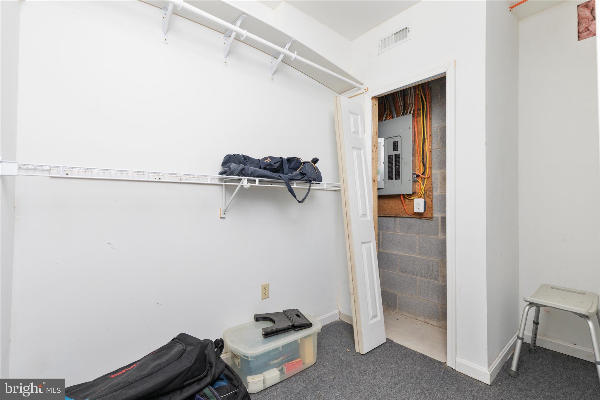 203 NORTHWOOD CIRCLE