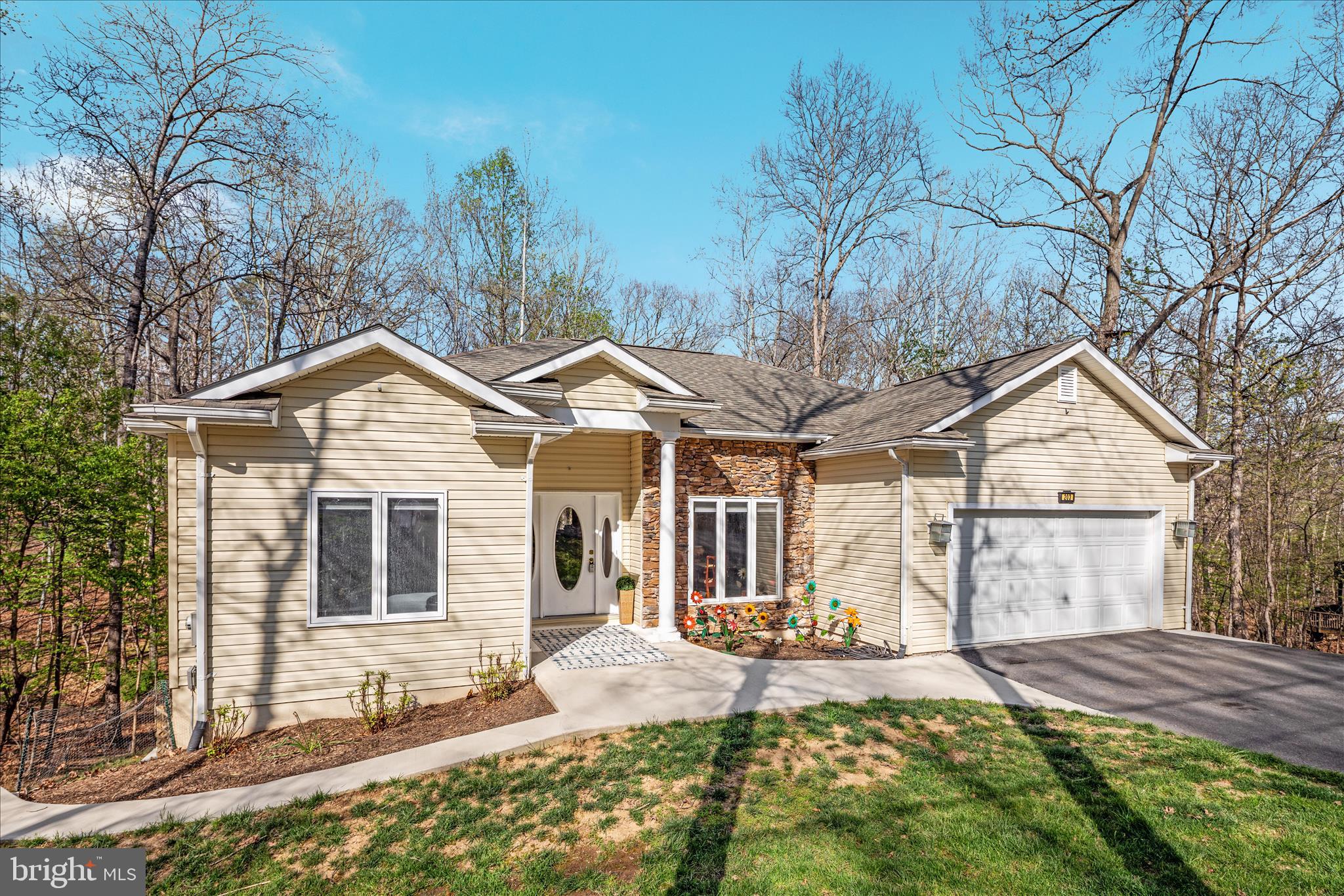 203 NORTHWOOD CIRCLE