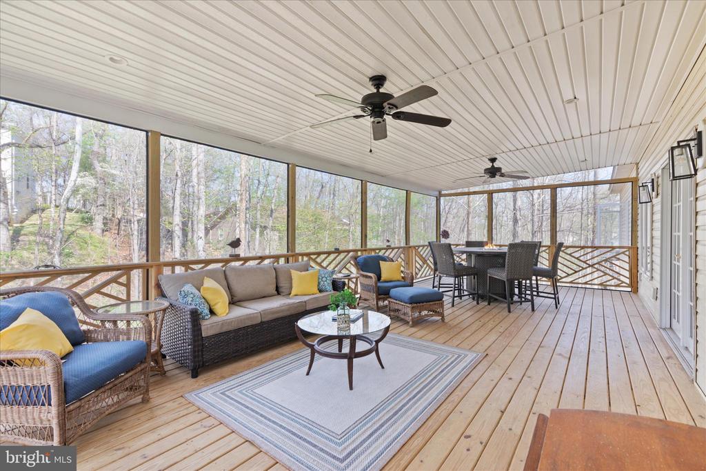 203 NORTHWOOD CIRCLE