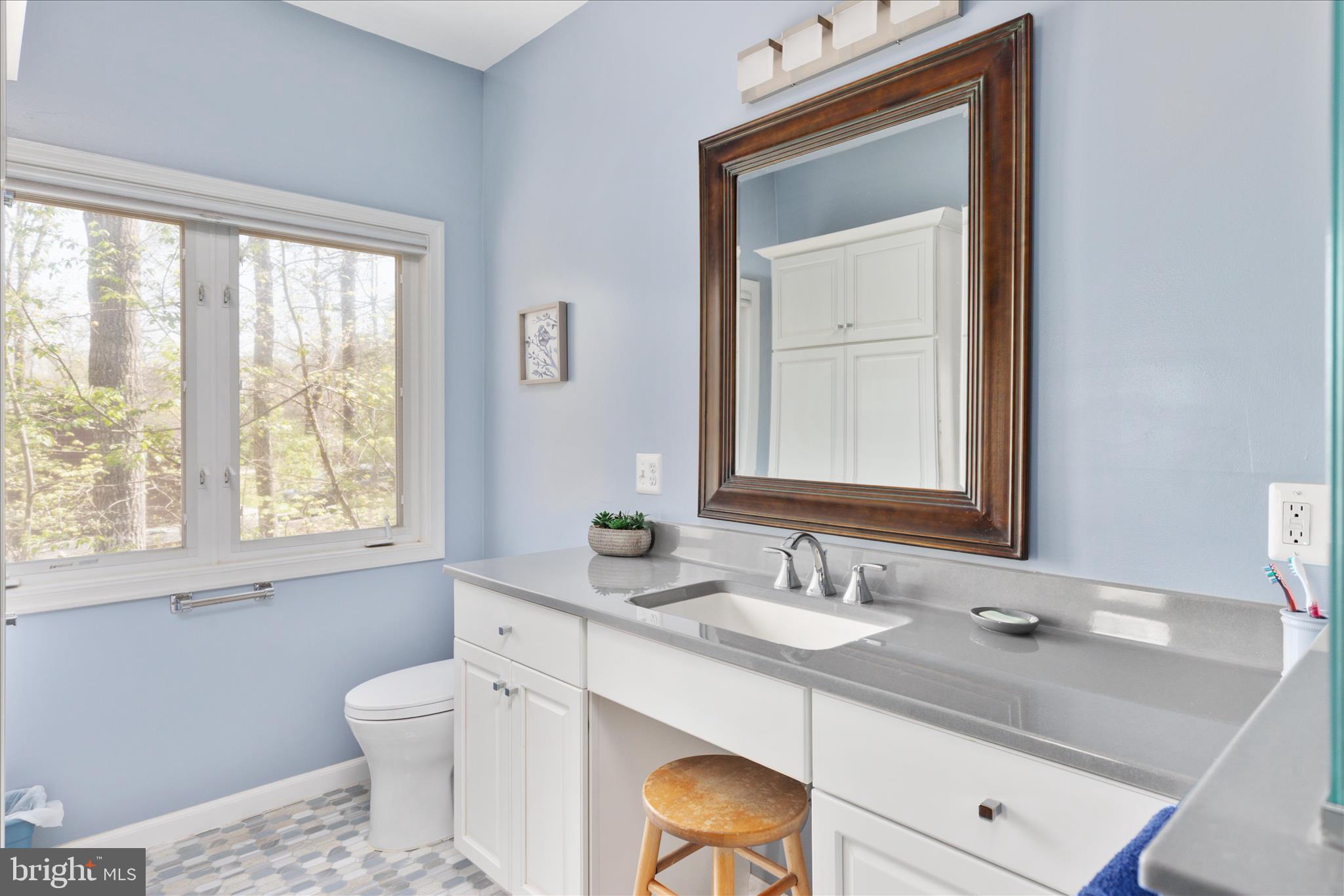 203 NORTHWOOD CIRCLE