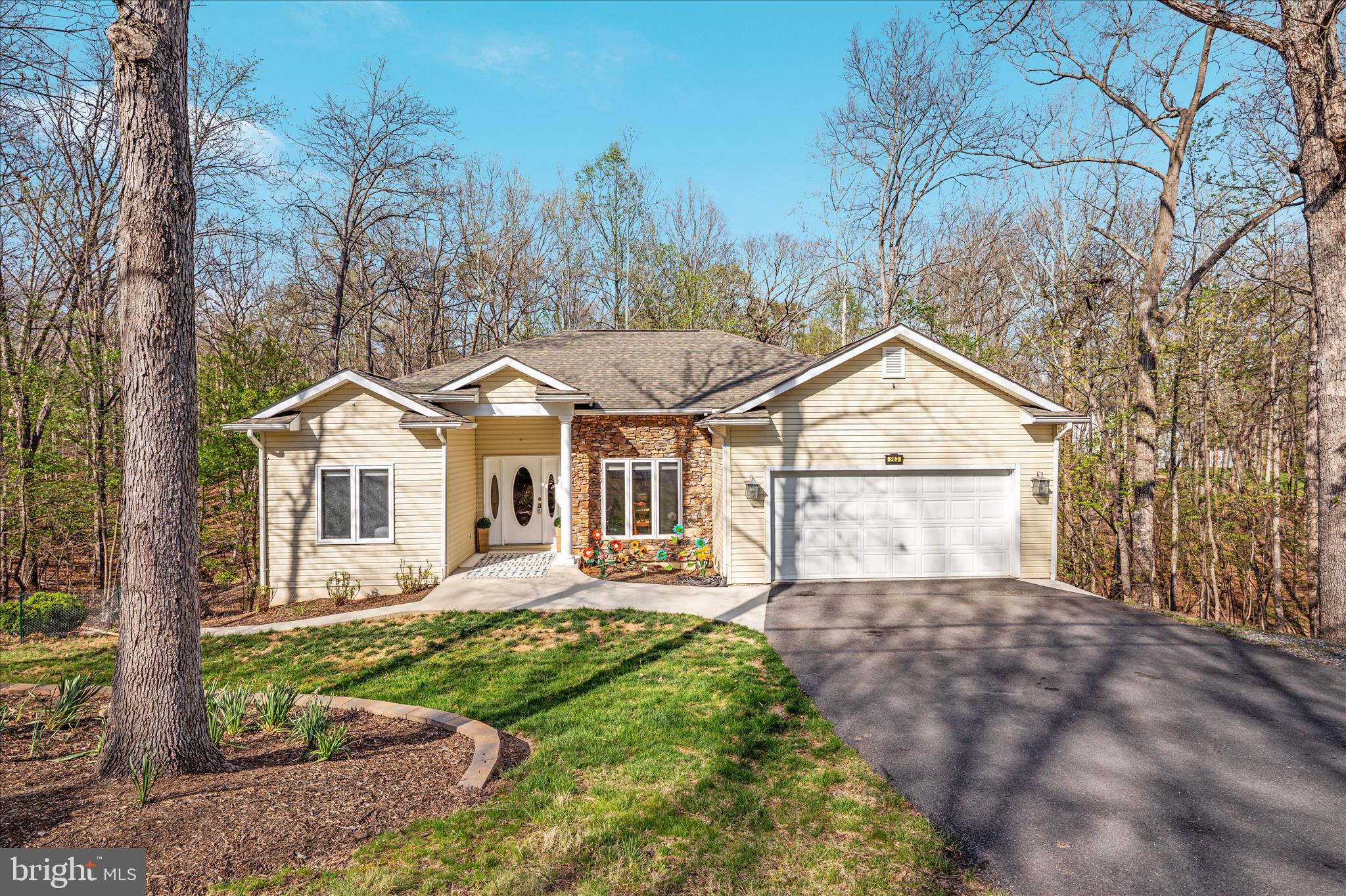 203 NORTHWOOD CIRCLE