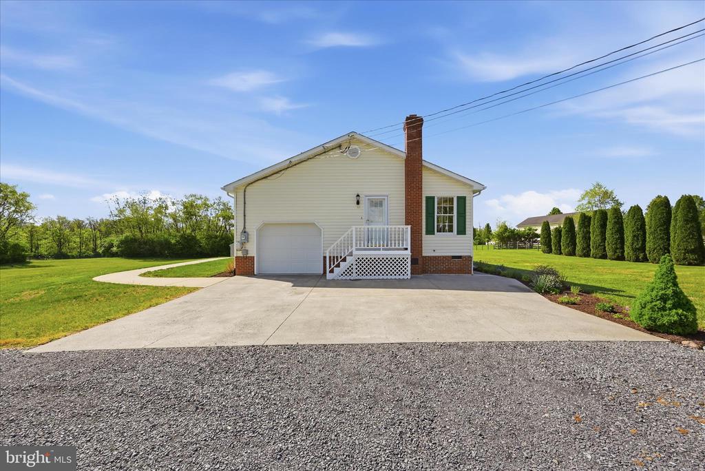 412 RUEBUCK ROAD
