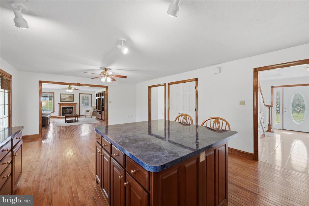 412 RUEBUCK ROAD