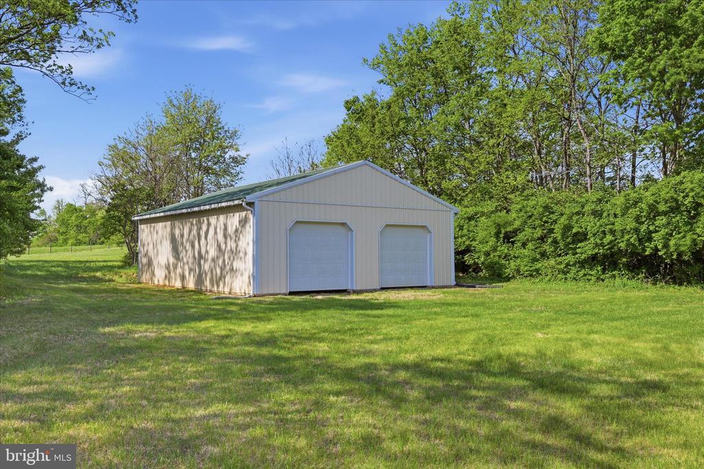 412 RUEBUCK ROAD
