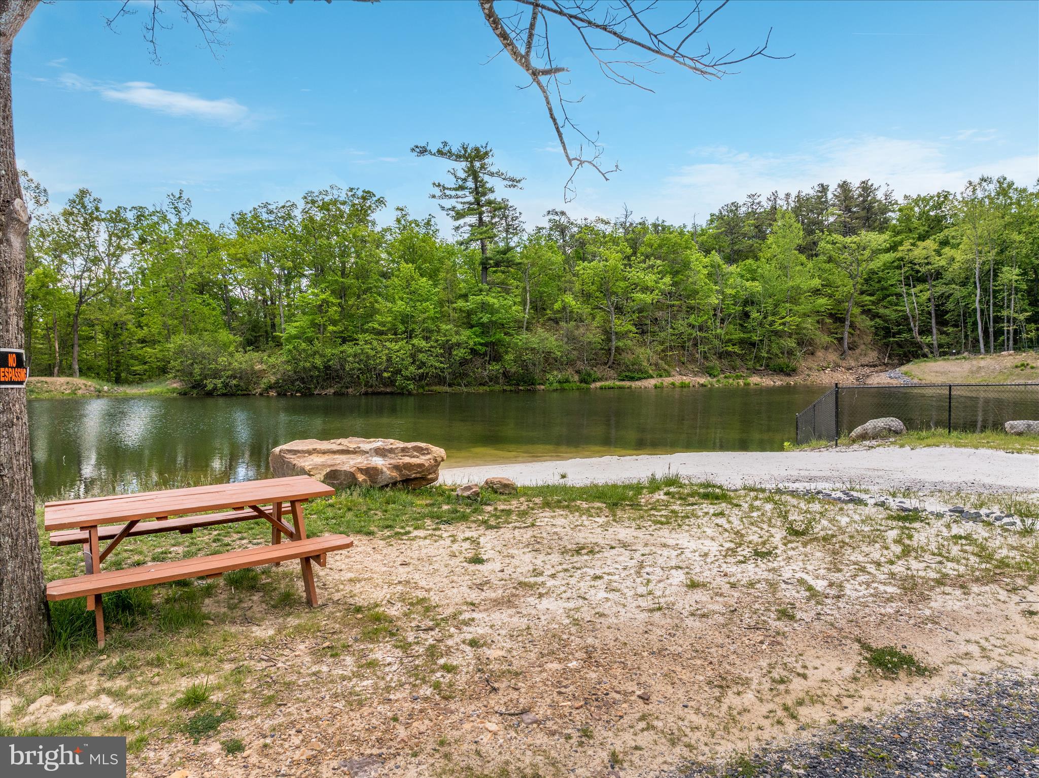 617 FOX TRAIL