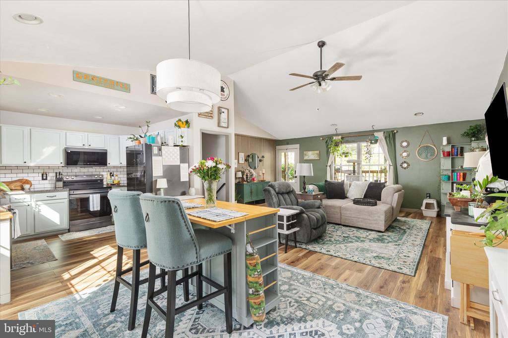 617 FOX TRAIL
