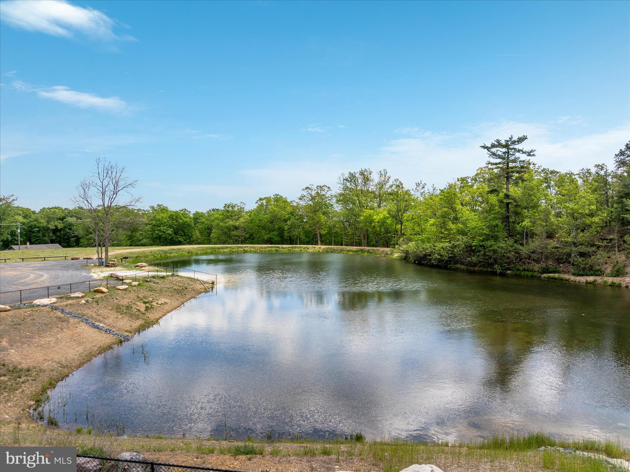 617 FOX TRAIL