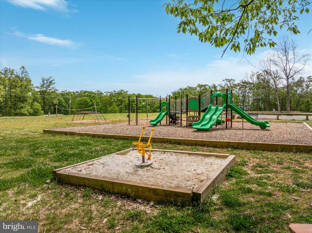 617 FOX TRAIL