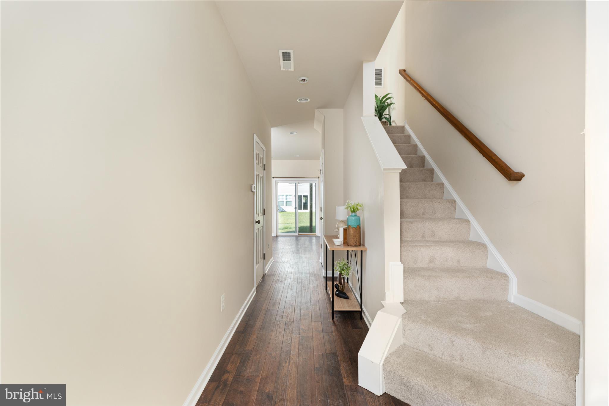 109 SPLENDOR GARDEN WAY