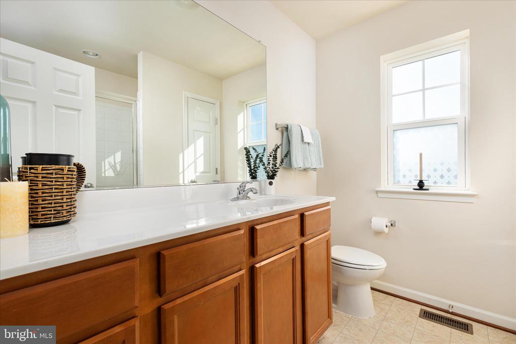 109 SPLENDOR GARDEN WAY