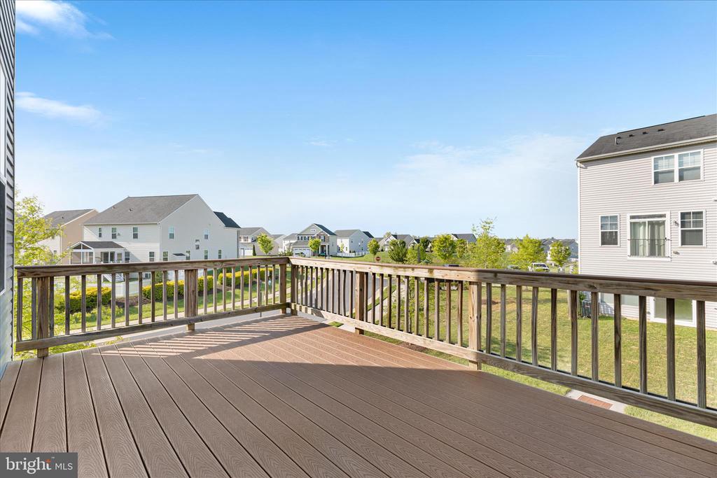 109 SPLENDOR GARDEN WAY