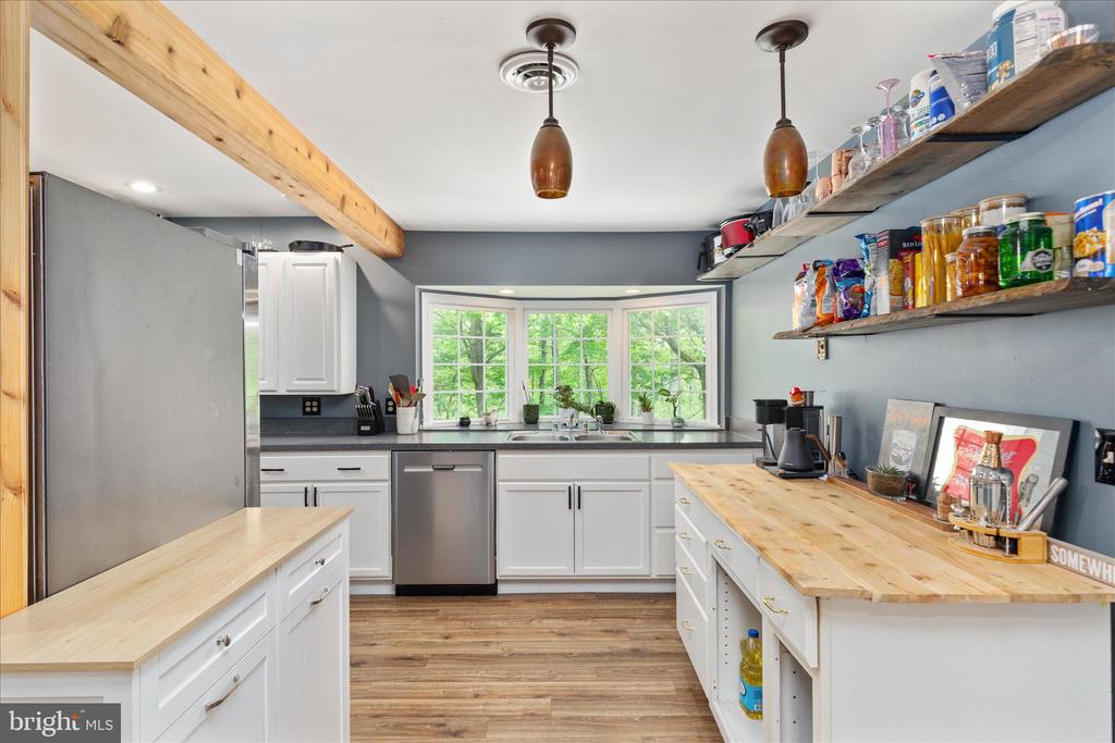 156 GERONIMO TRAIL