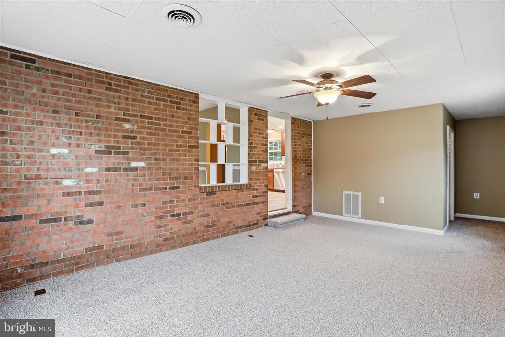 126 MEADOWBROOK