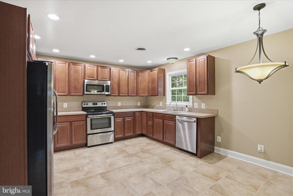 126 MEADOWBROOK