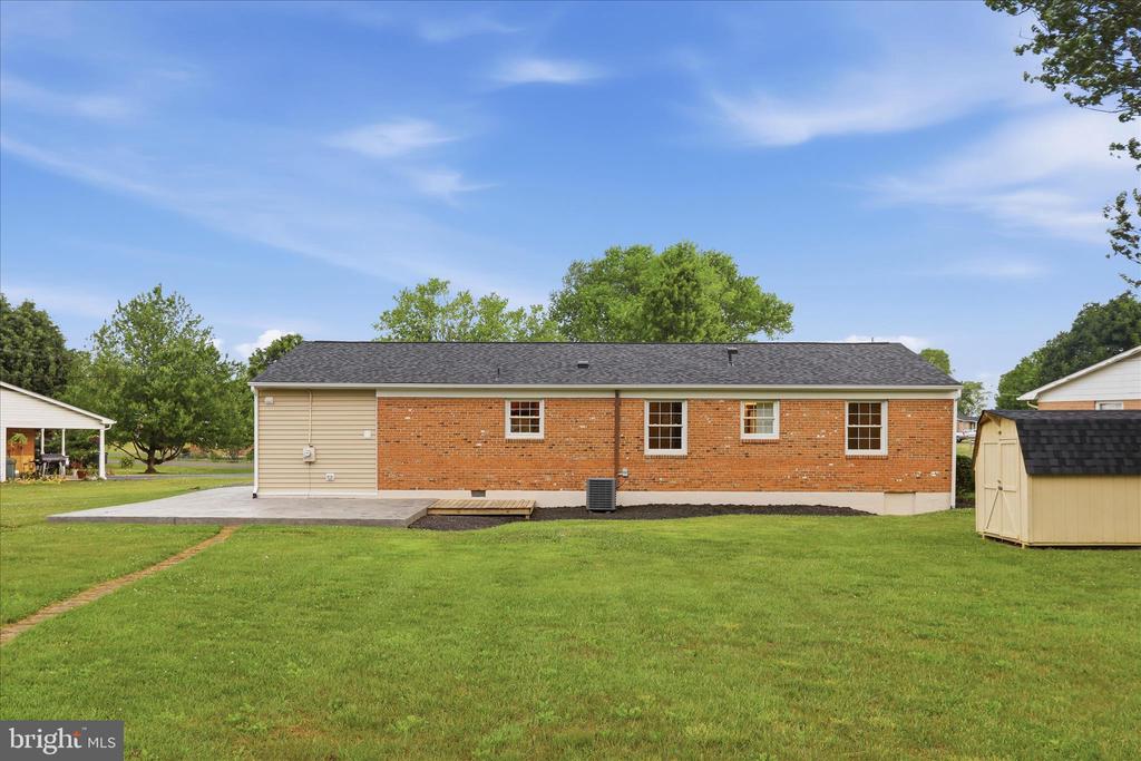 126 MEADOWBROOK