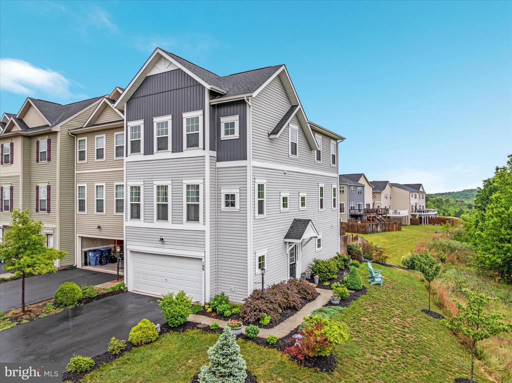 109 HALO COURT