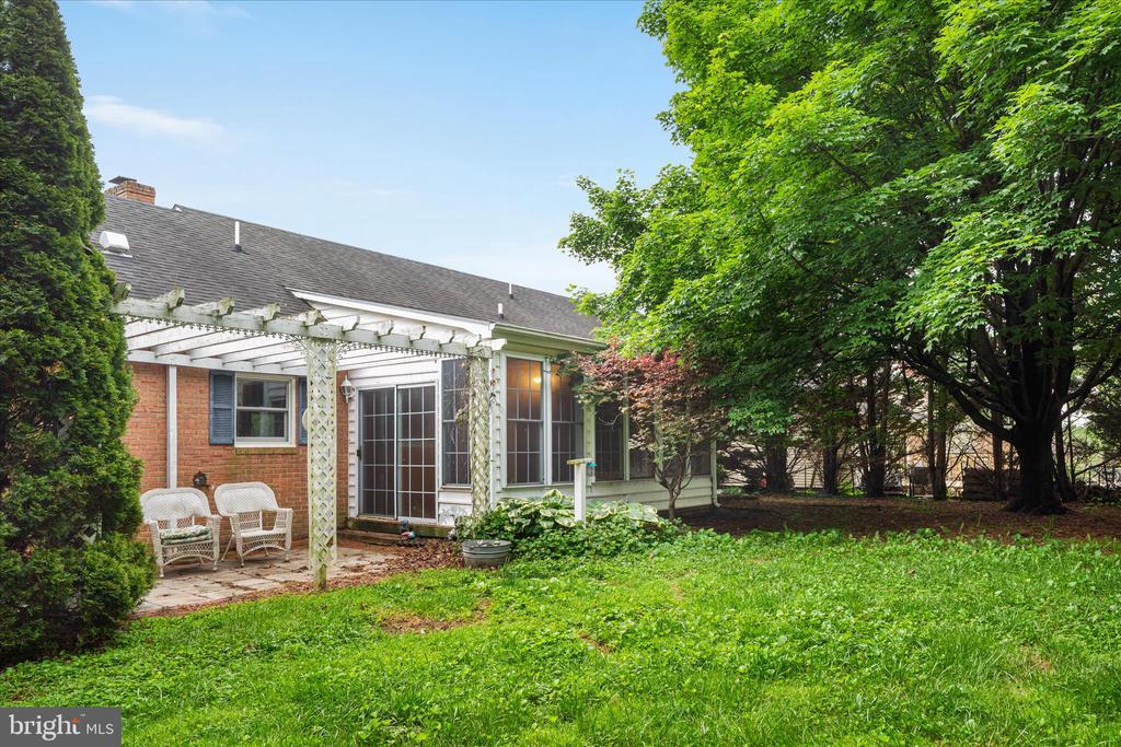 111 WYTHE AVENUE
