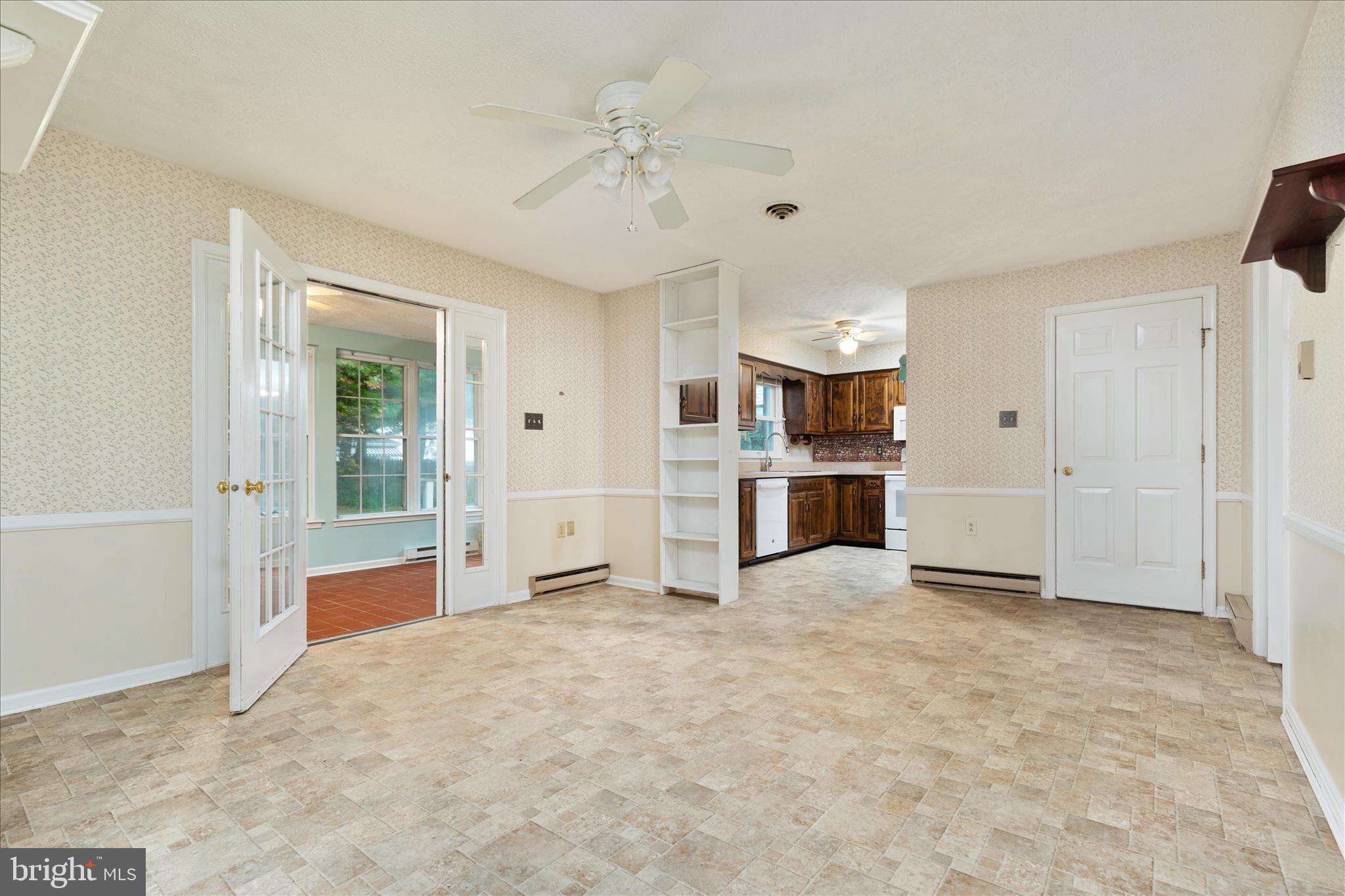 111 WYTHE AVENUE