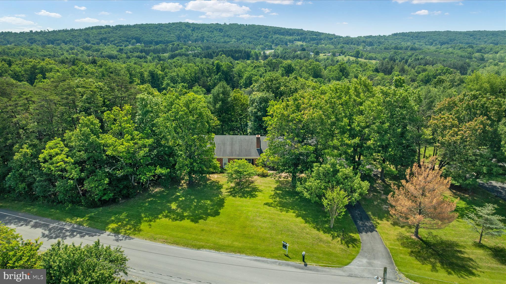 179 WOODRIDGE LANE