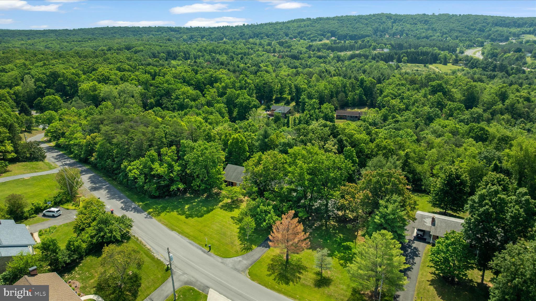 179 WOODRIDGE LANE