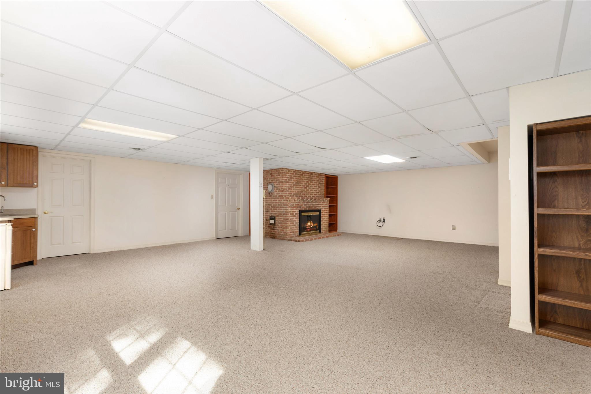 179 WOODRIDGE LANE
