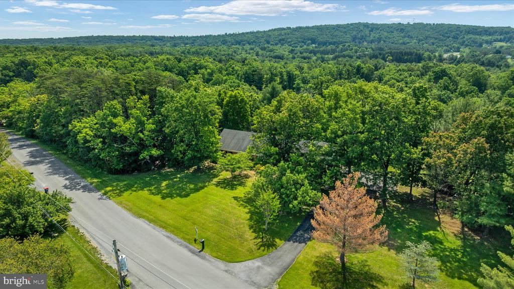 179 WOODRIDGE LANE