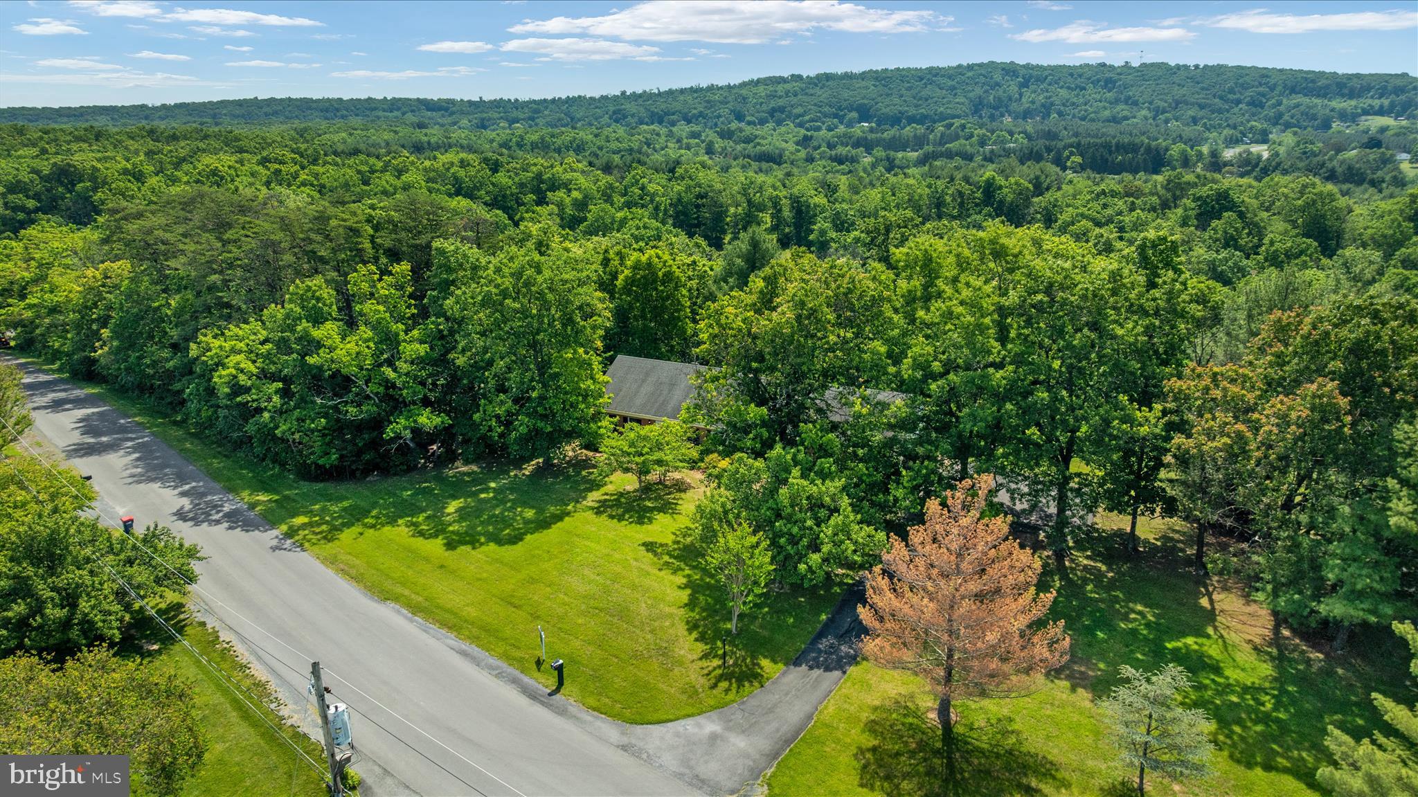 179 WOODRIDGE LANE