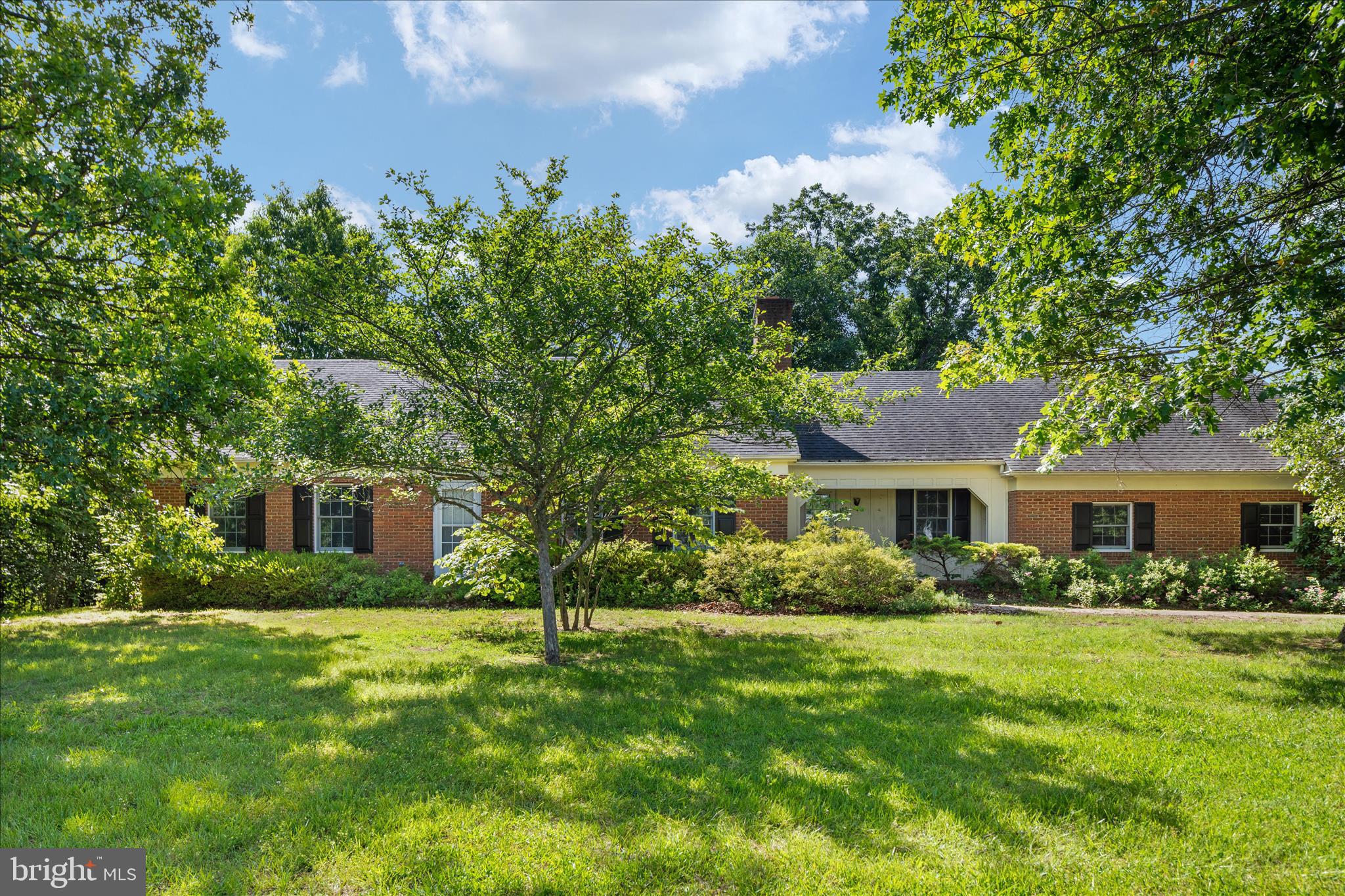 179 WOODRIDGE LANE