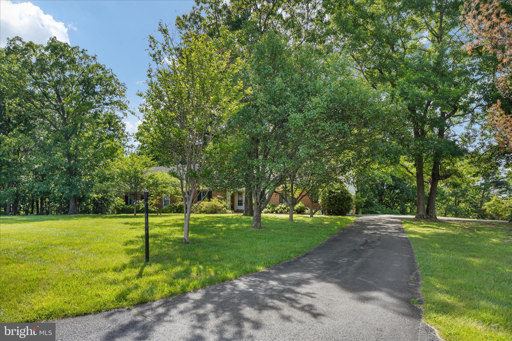 179 WOODRIDGE LANE