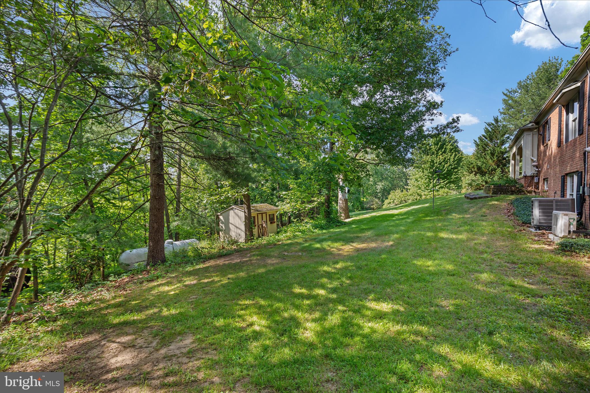179 WOODRIDGE LANE