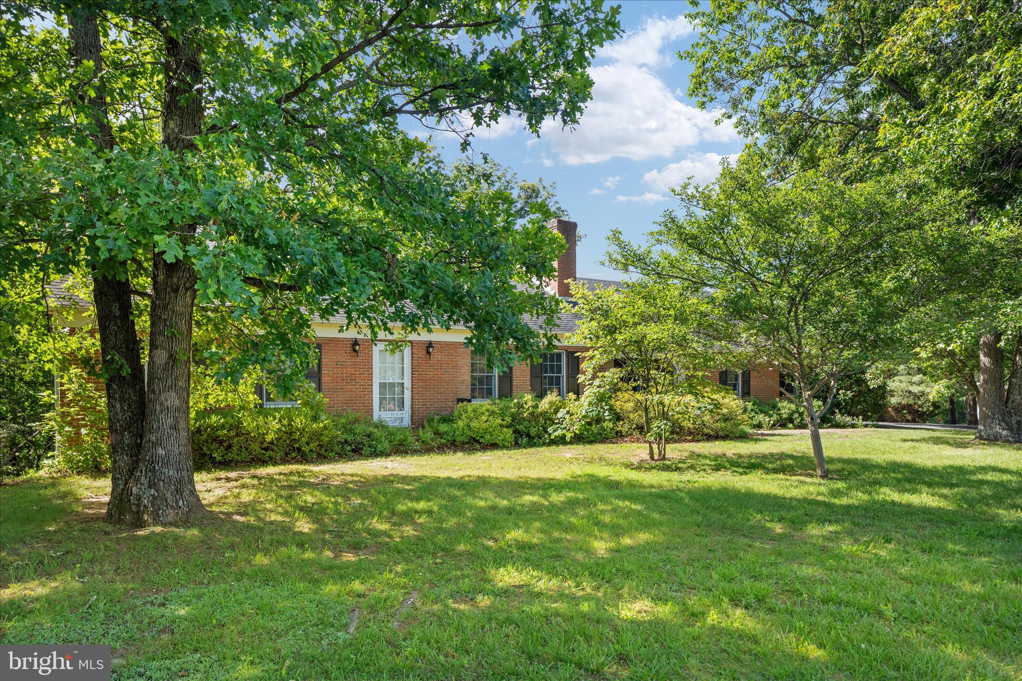 179 WOODRIDGE LANE