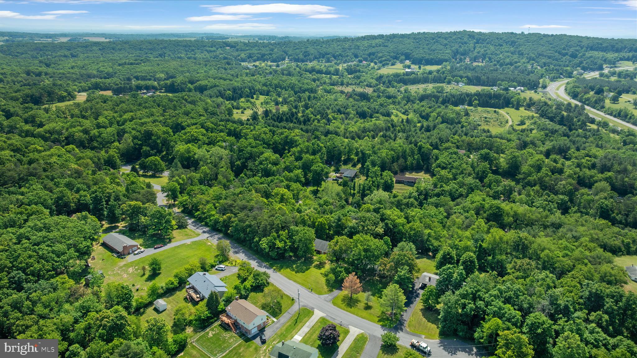 179 WOODRIDGE LANE