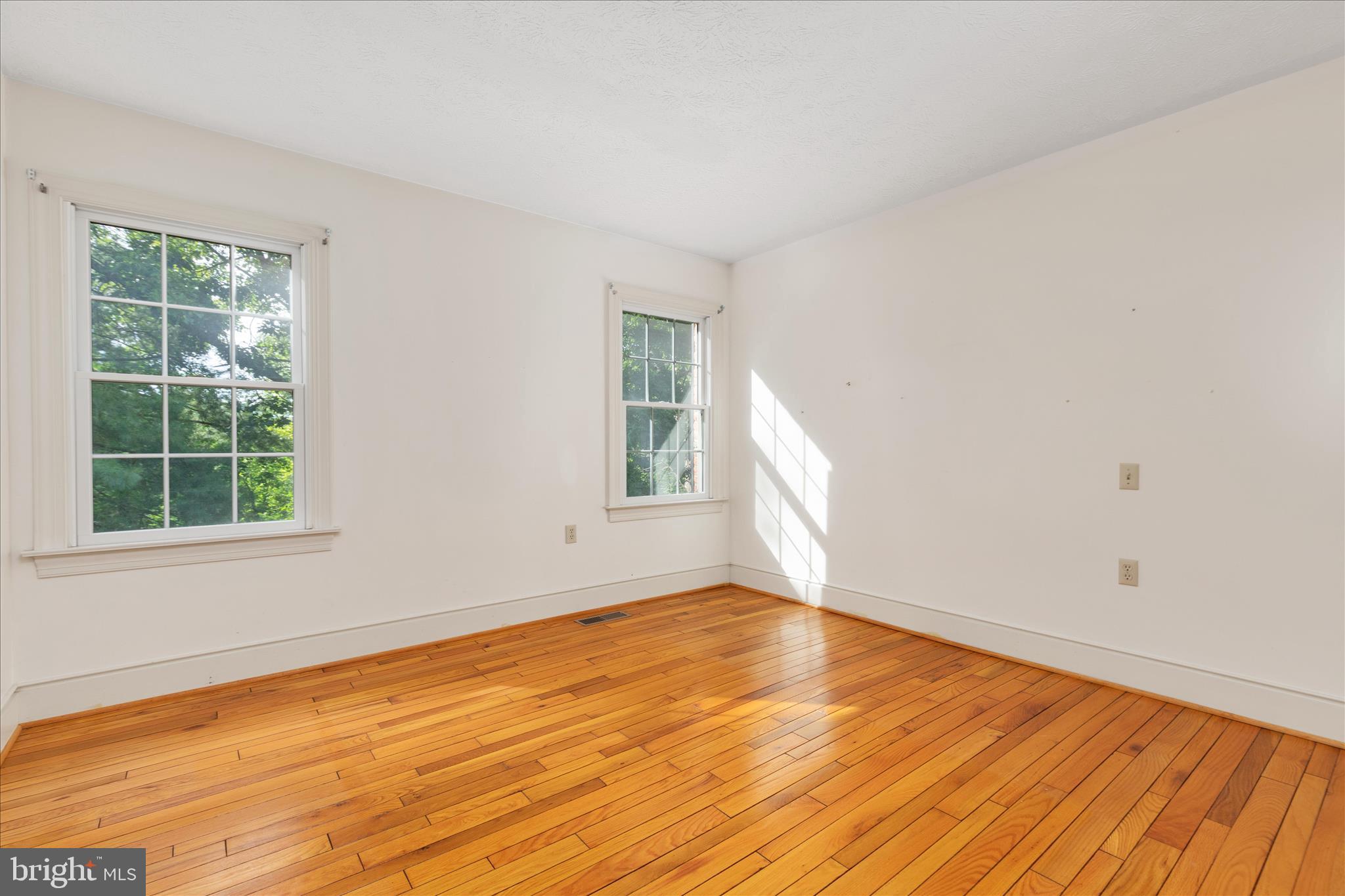 179 WOODRIDGE LANE