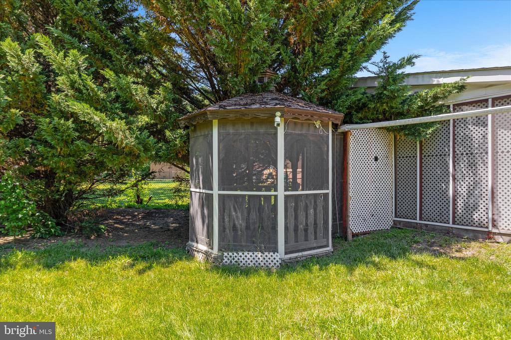 224 FREDERICKTOWNE DRIVE