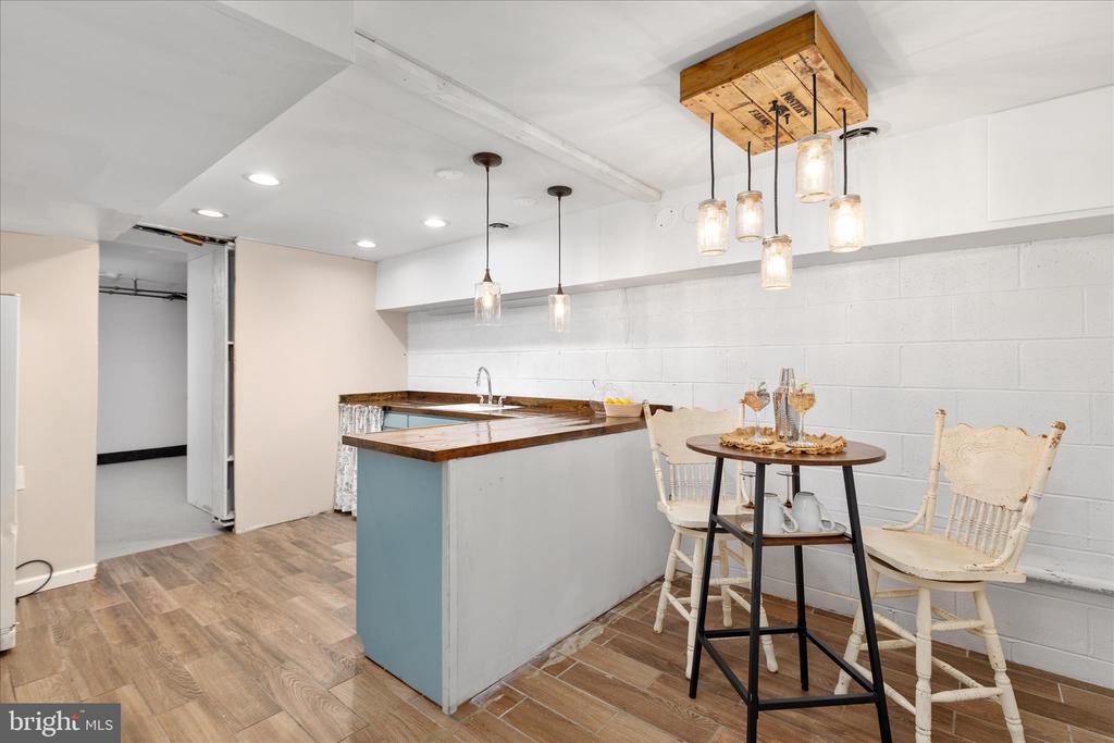 224 FREDERICKTOWNE DRIVE