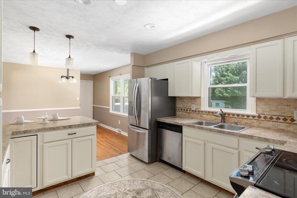 224 FREDERICKTOWNE DRIVE