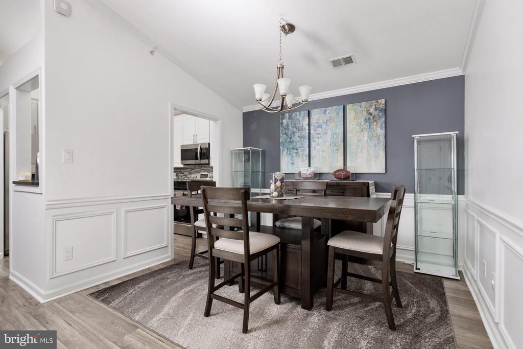 110 BROOKLAND COURT 10