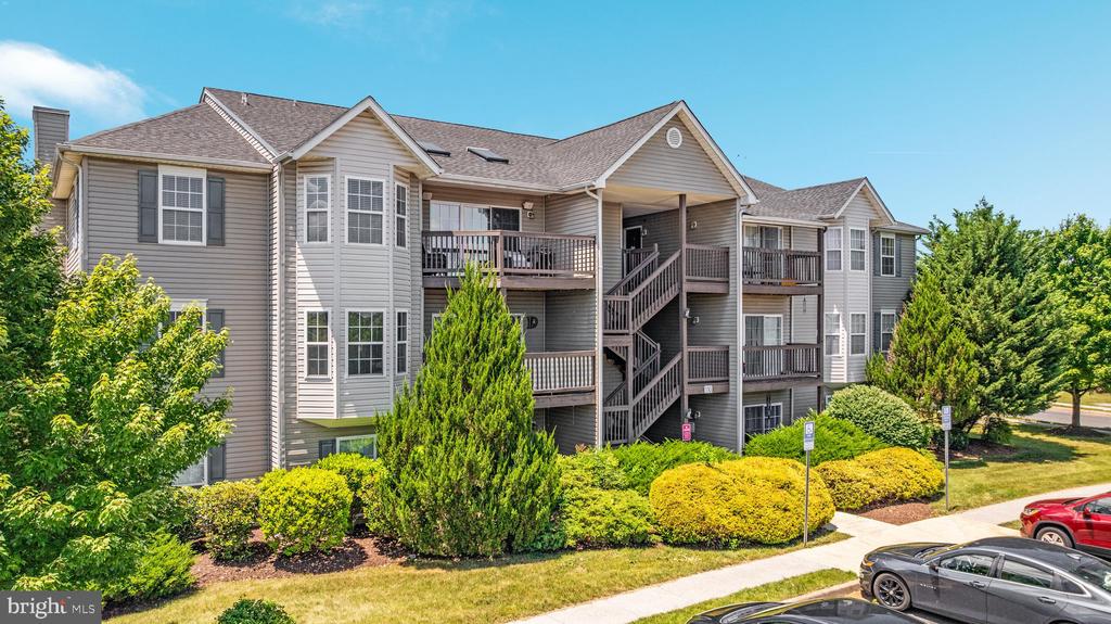 110 BROOKLAND COURT 10