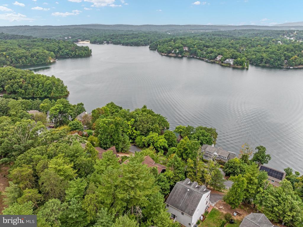 111 WATERSIDE LANE