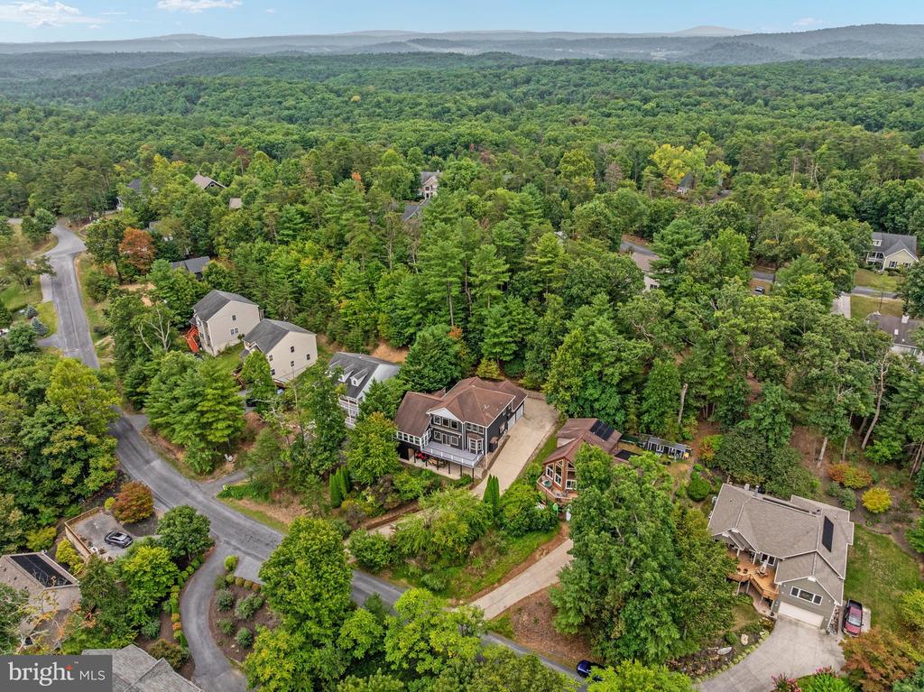 111 WATERSIDE LANE