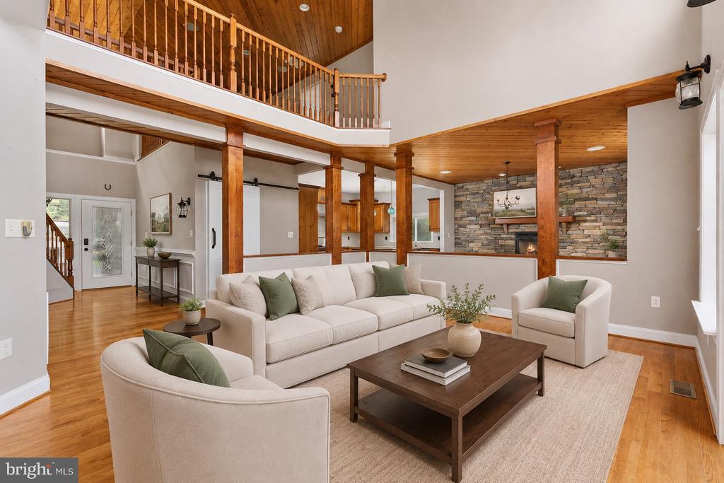 111 WATERSIDE LANE