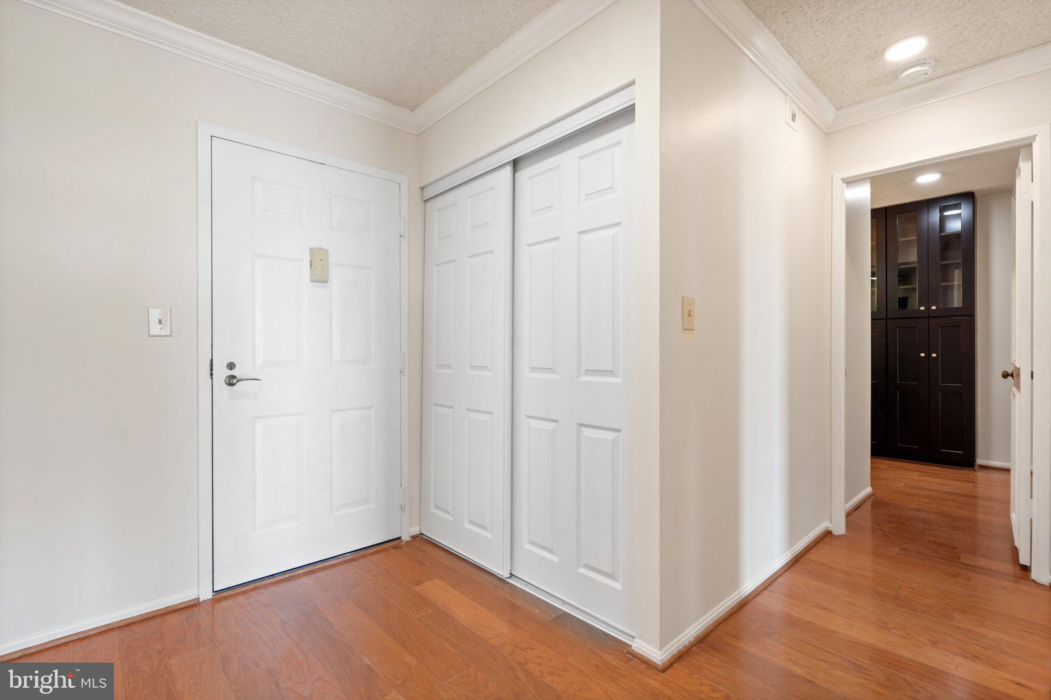 5904 Mount Eagle Dr #1514